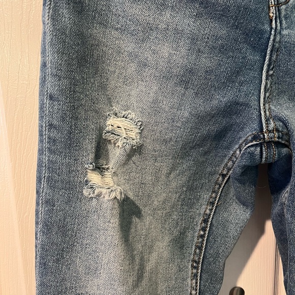 Woman's ALTAR'D State jeans - Picture 5 of 7